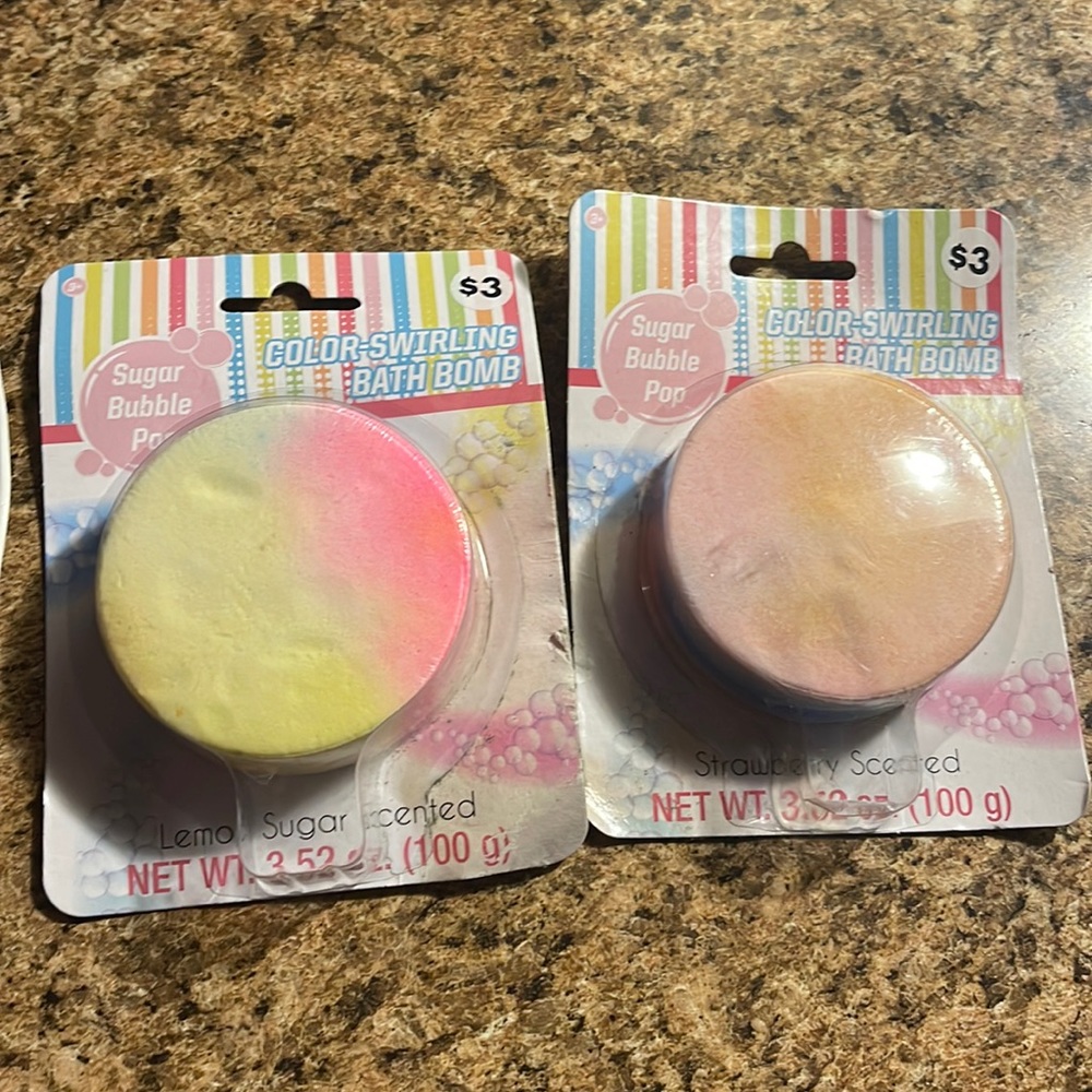 Like new $5 sugar Bubble pop color swirling bath bombs